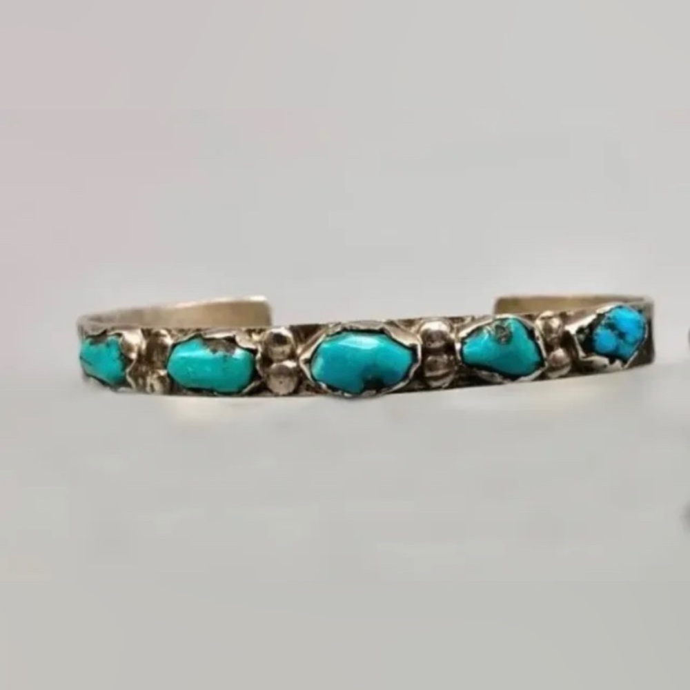 Vintage Zuni Turquoise and Sterling Silver Bracelet